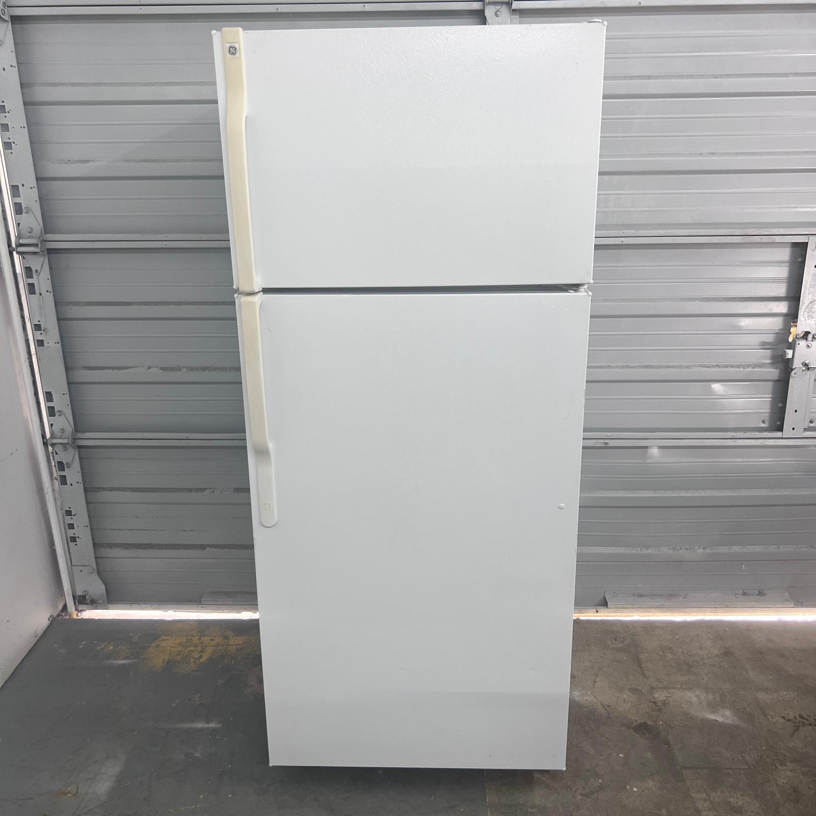 GE-Top-and-Bottom-Refrigerator GE-Top-and-Bottom-Refrigerator